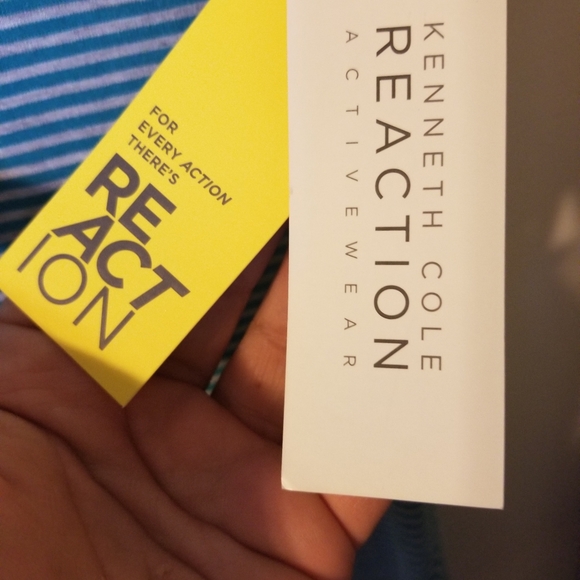 Kenneth Cole Reaction stripe Tee ladies medium Aqua activewear top - Picture 6 of 7